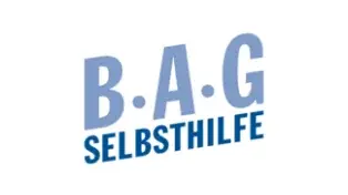 Logo der BAG SELBSTHILFE. Die Buchstaben 'B.A.G' sind in großer hellblauer Schrift dargestellt, dazwischen befinden sich kleine Punkte. Darunter steht das Wort 'SELBSTHILFE' in dunkelblauer, fettgedruckter Schrift.